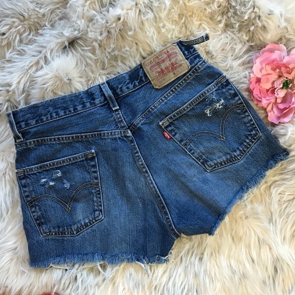 Levi's 505 Cut Off Shorts Size 31 - Picture 2 of 11